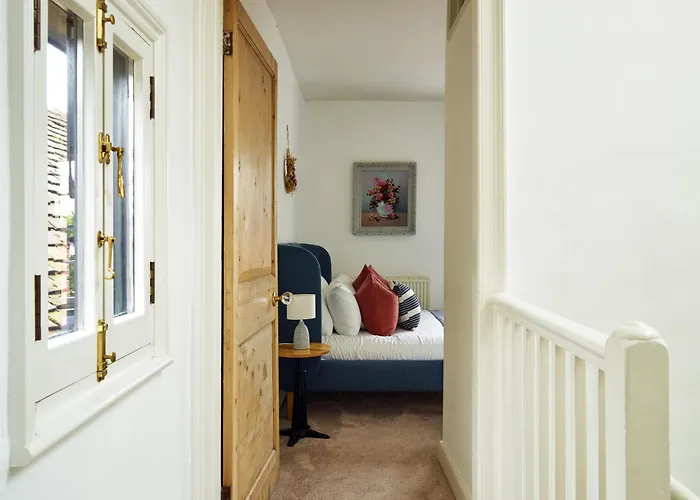 Dolls House - Luxury Townhouse *Sleeps 10*