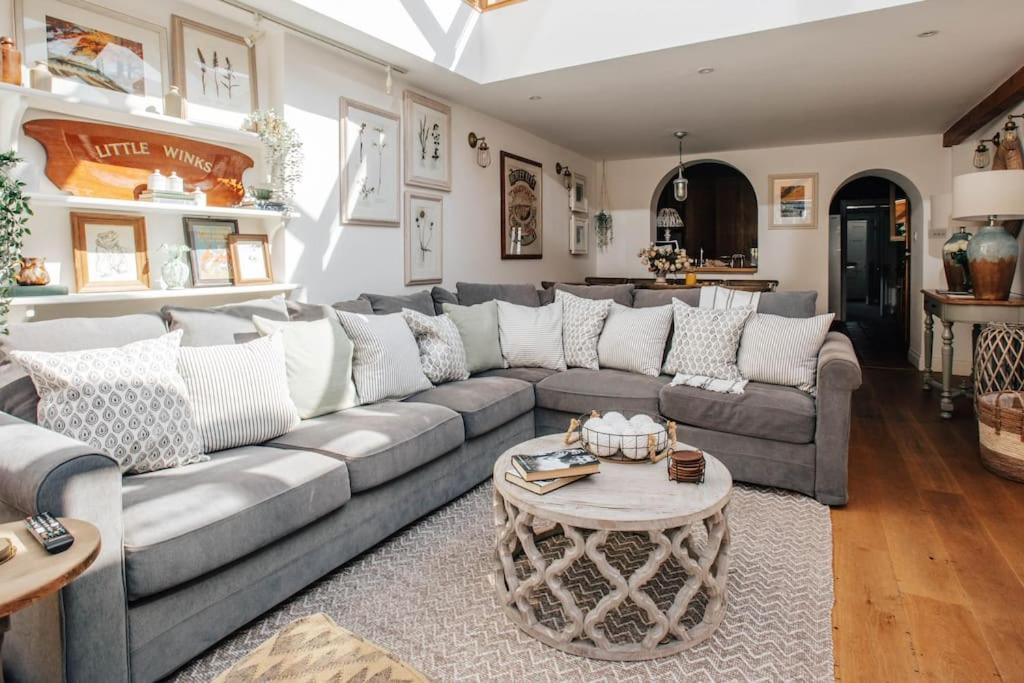 Dolls House - Luxury Townhouse *sleeps 10* Holiday home Henley-on-Thames