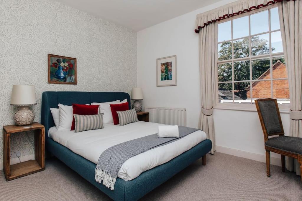 Dolls House - Luxury Townhouse *sleeps 10* Holiday home Henley-on-Thames