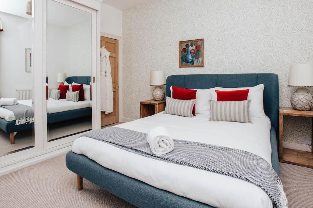 Holiday home Dolls House - Luxury Townhouse *sleeps 10* Henley-on-Thames
