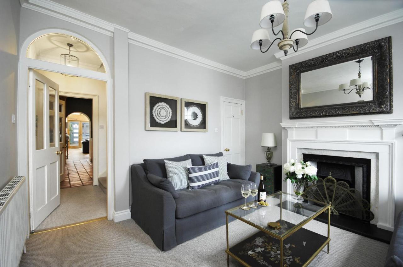 Dolls House - Luxury Townhouse *sleeps 10*