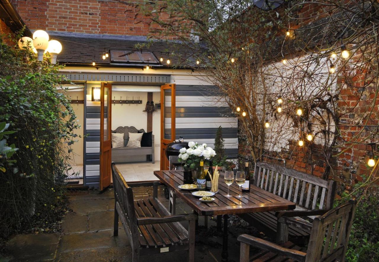 Dolls House - Luxury Townhouse *sleeps 10* *