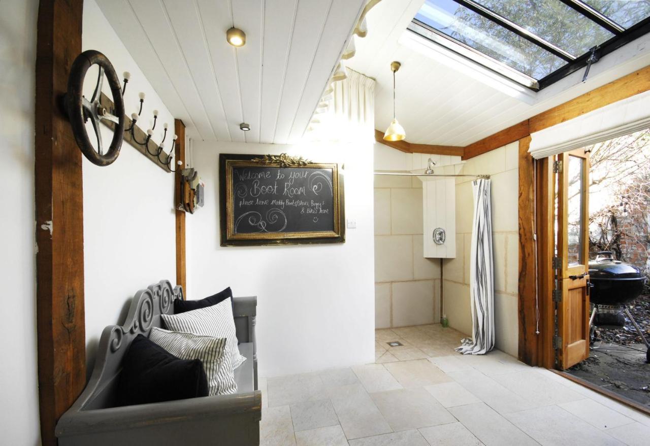 Dolls House - Luxury Townhouse *sleeps 10* Holiday home
