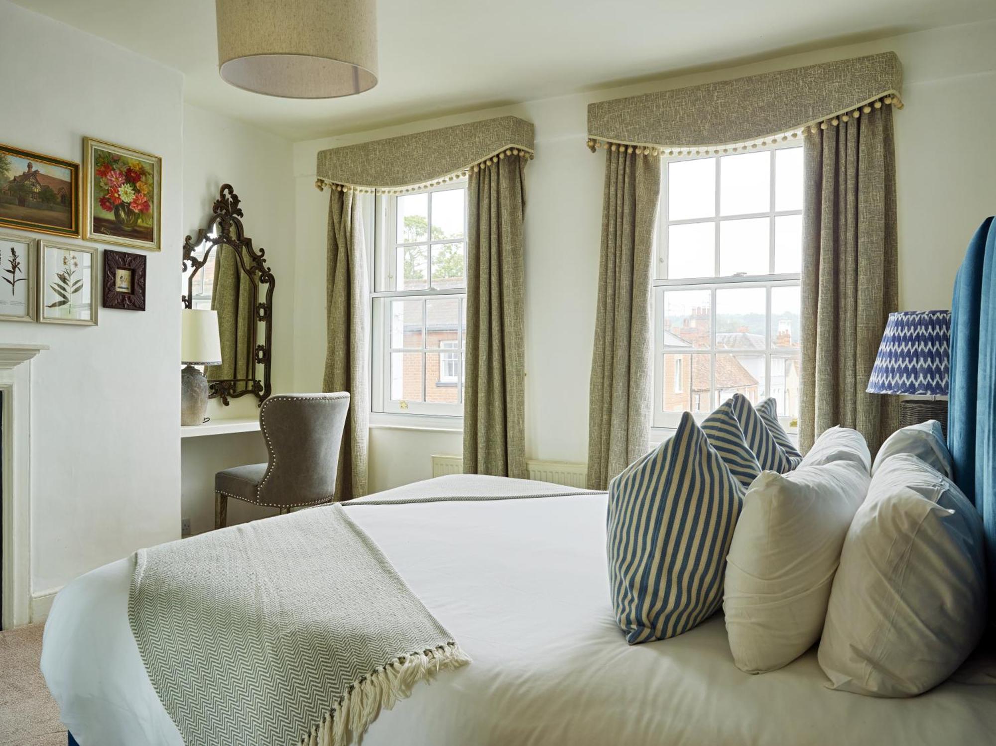 Dolls House - Luxury Townhouse *sleeps 10* Holiday home Henley-on-Thames