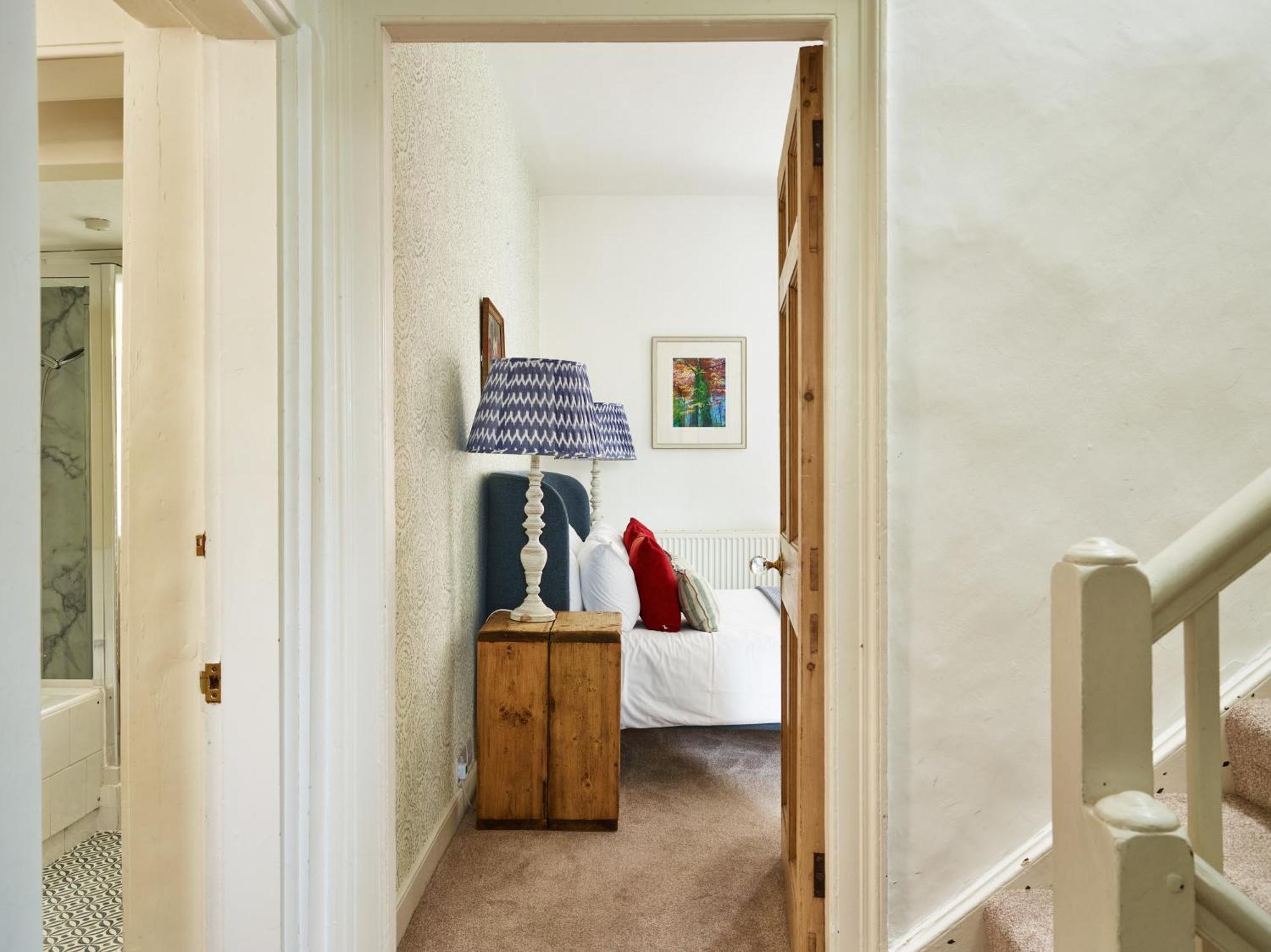 Dolls House - Luxury Townhouse *sleeps 10* Holiday home *