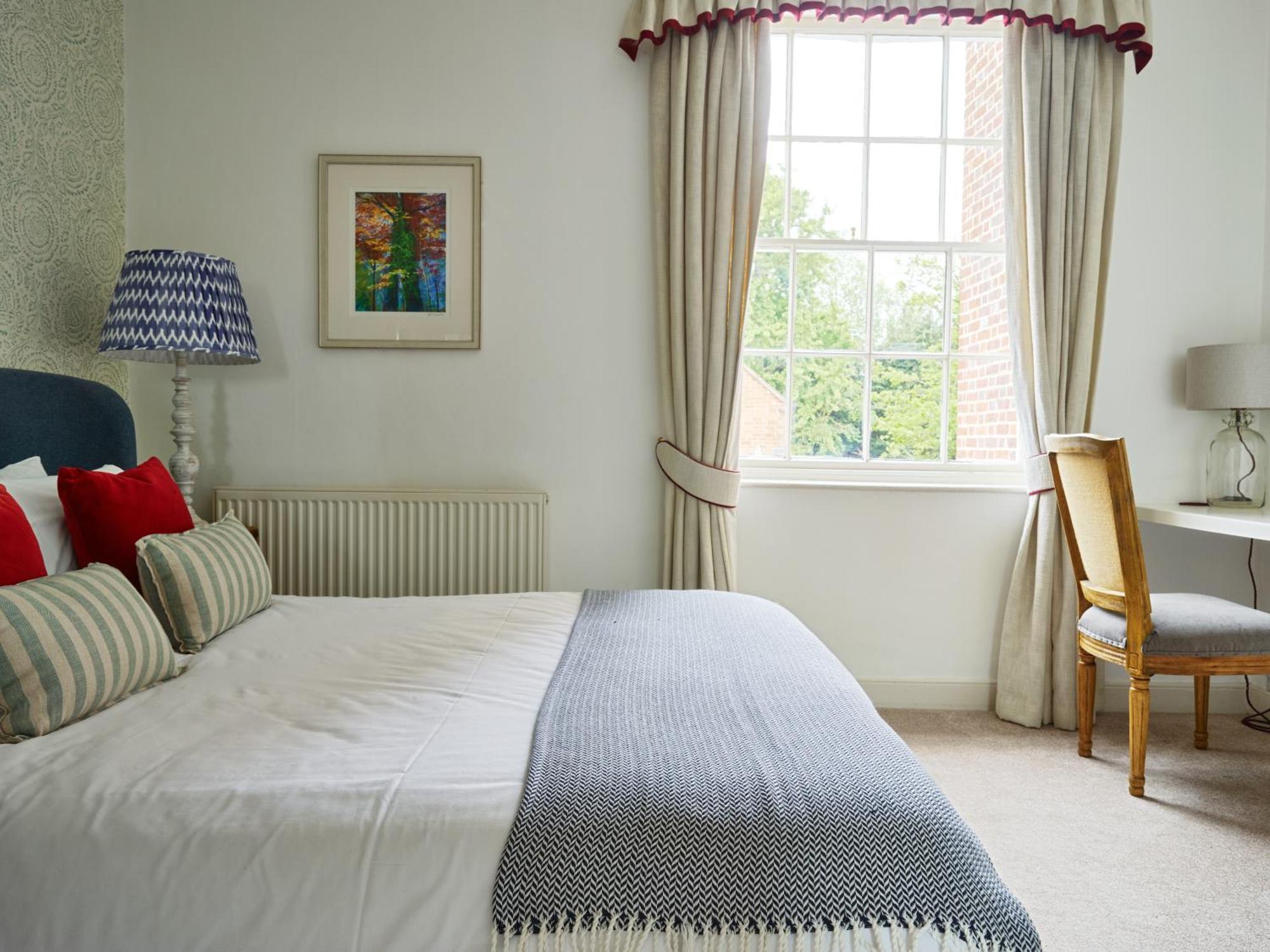 Holiday home Dolls House - Luxury Townhouse *sleeps 10*