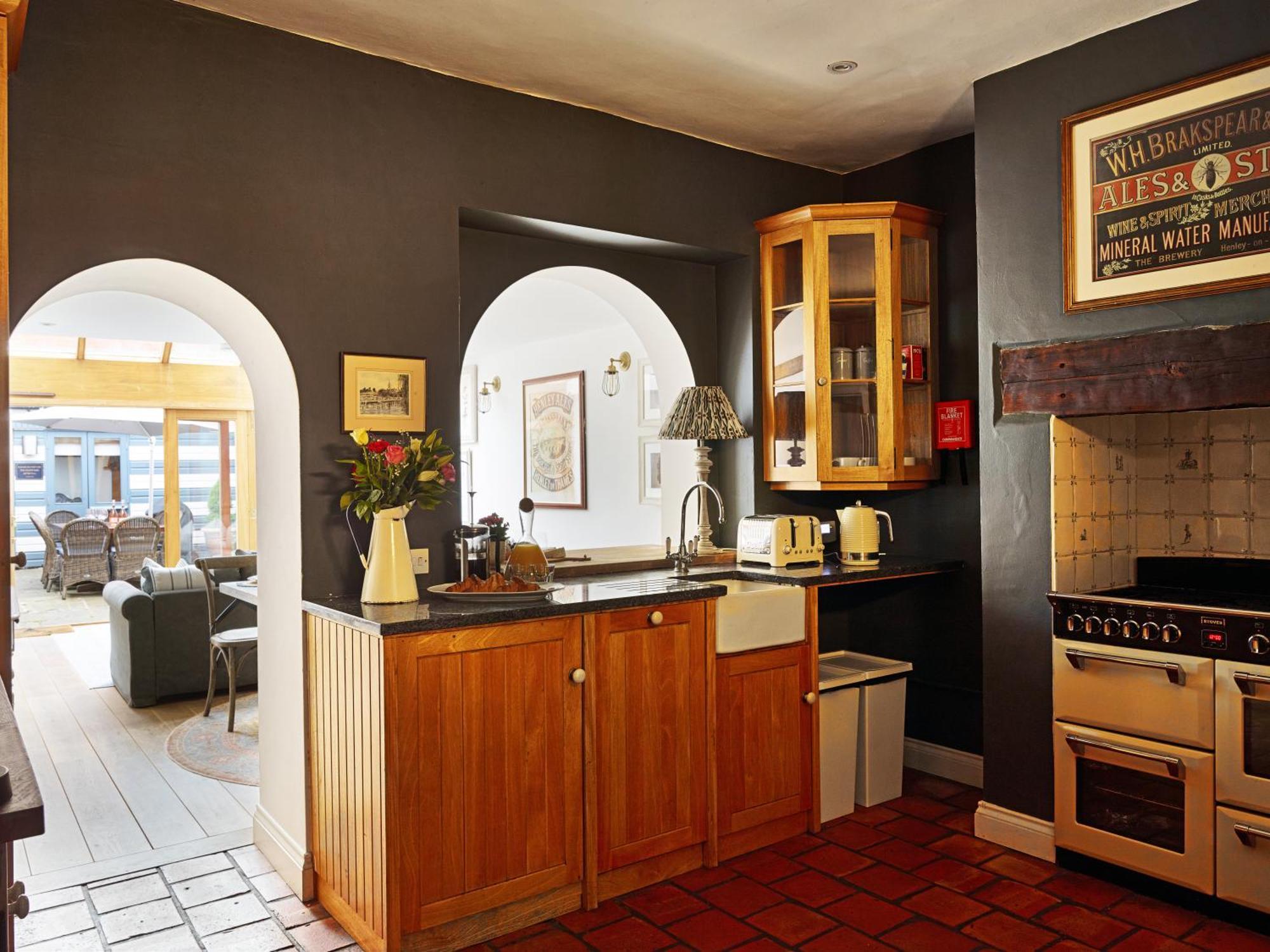 Dolls House - Luxury Townhouse *sleeps 10*